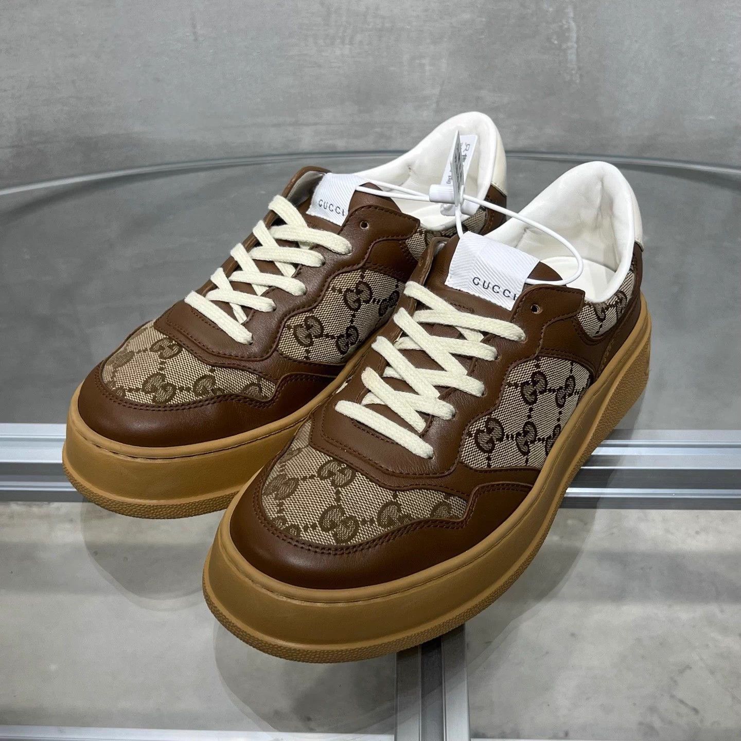 Gucci Gucci Chunky B GG Brown 38.5 Sneaker Size US 8 / IT 38 - 2 Thumbnail