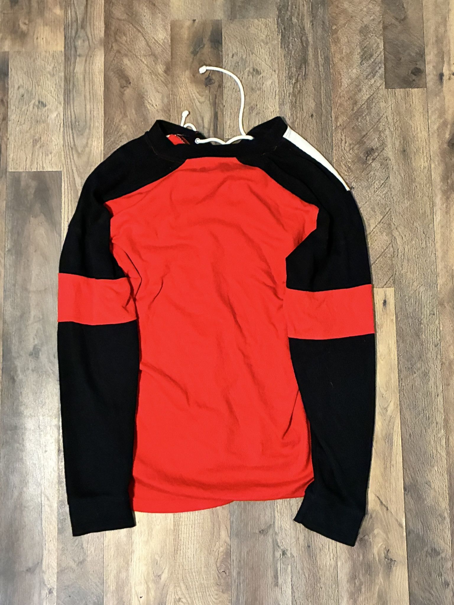 Other GIII CARL BANKS NHL CHICAGO BLACKHAWKS HOCKEY LONG SLEEVE Size US L / EU 52-54 / 3 - 3 Thumbnail