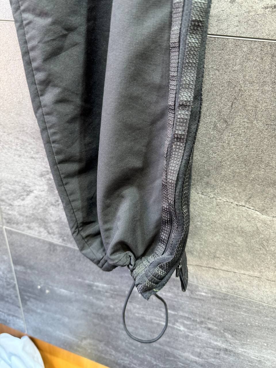 Vintage Adidas Vintage Baggy parachute Pocket Track Pants Y2K Size US 34 / EU 50 - 3 Thumbnail