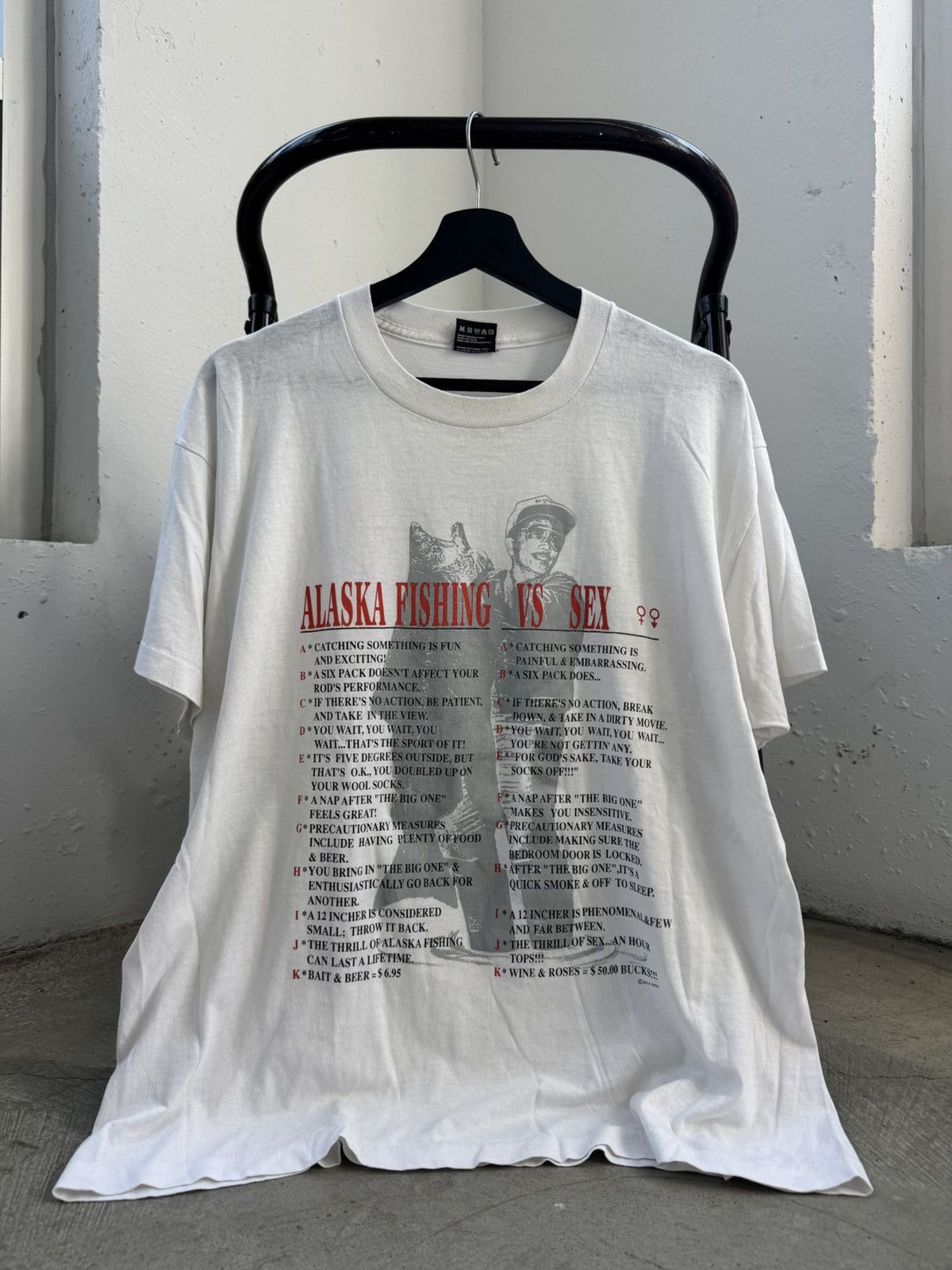 Vintage Vintage 90s Alaska Fishing Vs Sex Parody Erotic Tee Size US XL / EU 56 / 4 - 1 Thumbnail