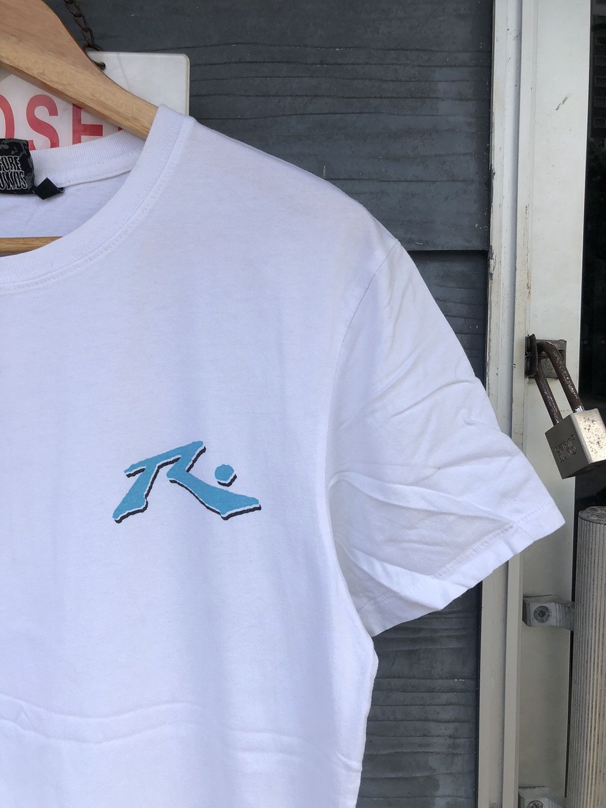 Japanese Brand × Vintage Vintage RARE 90s Rusty Surfboards Tshirt Size US M / EU 48-50 / 2 - 10 Thumbnail