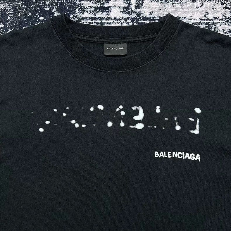 Balenciaga Balenciaga Blurred graffiti letter logo short sleeve Size US M / EU 48-50 / 2 - 2 Thumbnail