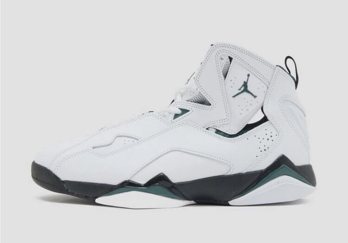 Jordan Brand × Nike Jordan true flight Size US 9.5 / EU 42-43 - 2 Thumbnail
