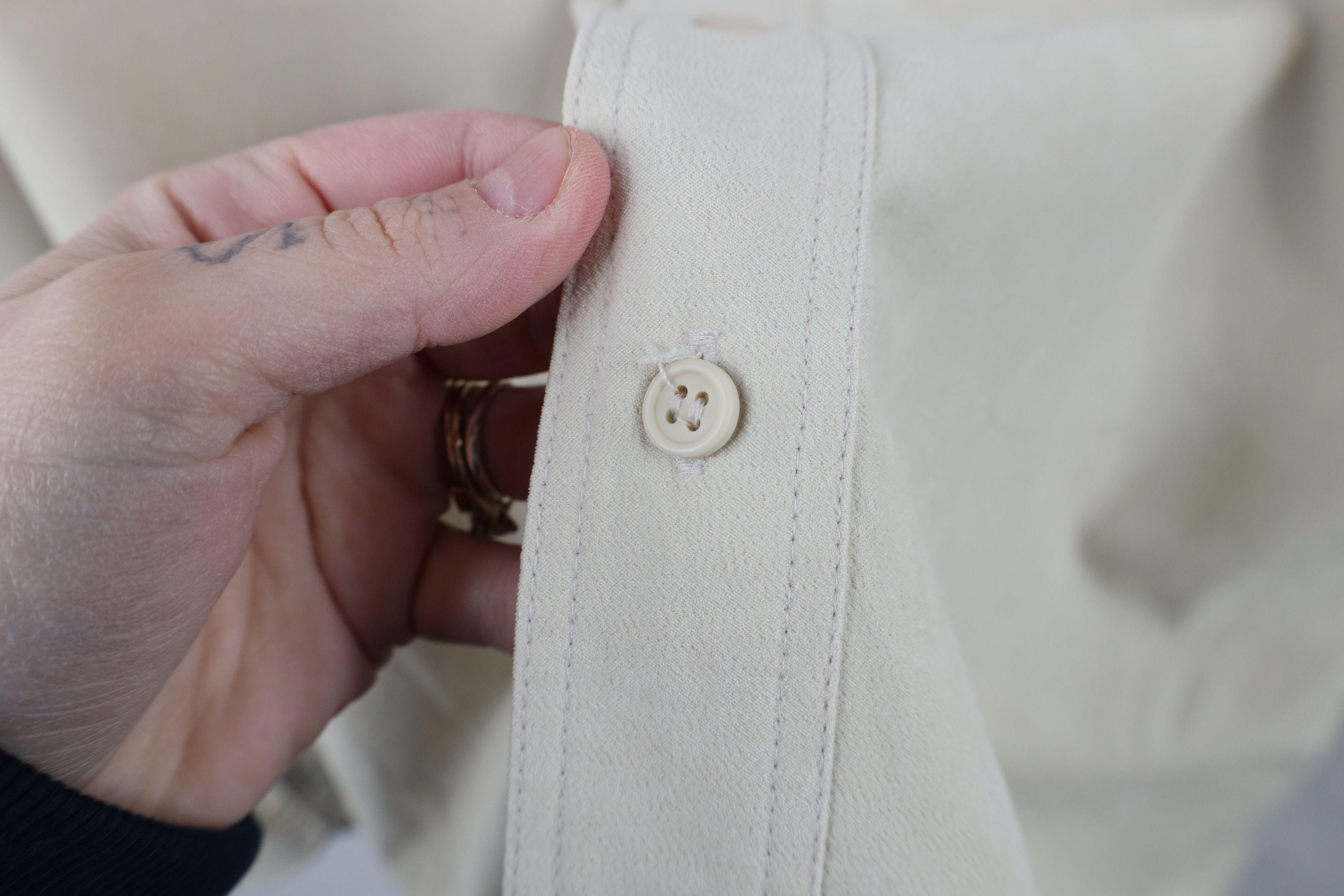Vintage Vintage 90s Streetwear Microfiber Collared Button Shirt Size US XL / EU 56 / 4 - 9 Thumbnail