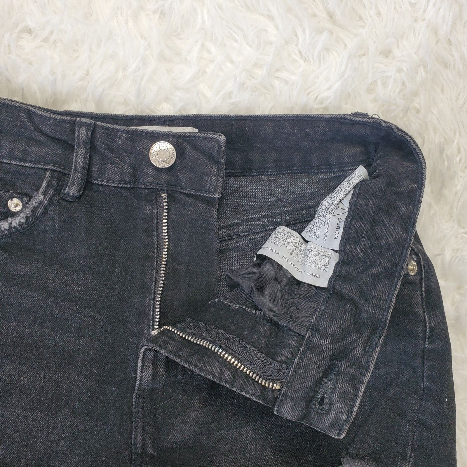 Zara Zara Black High Rise Denim Shorts 4 Size 27" / US 4 / IT 40 - 2 Thumbnail