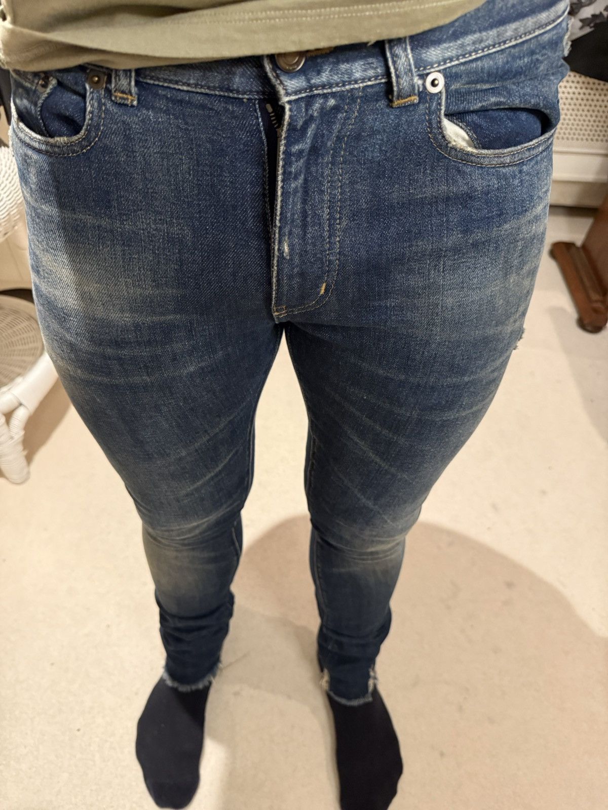 Saint Laurent Paris SS20 Saint Laurent raw hem crash denim Jeans d03 skinny slim Size US 30 / EU 46 - 5 Thumbnail