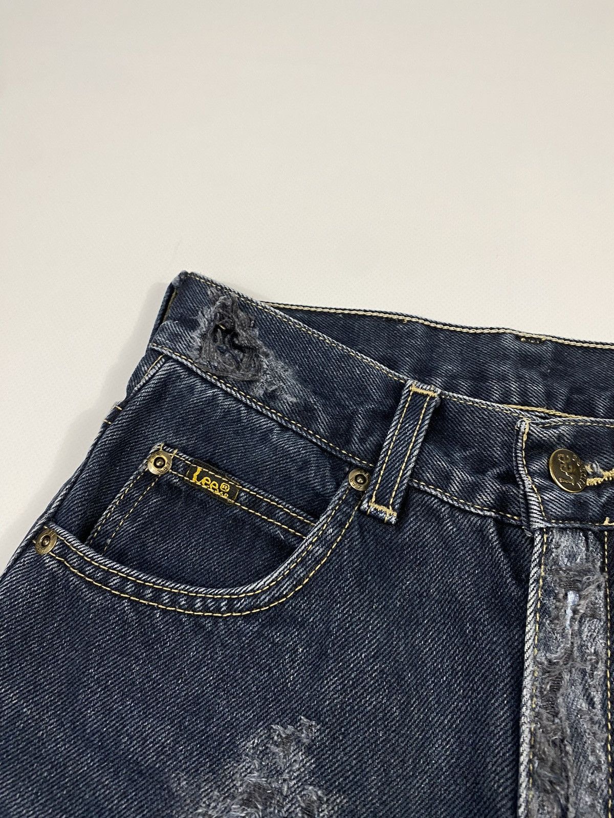 Lee 🔥LASTDROP🔥 Vintage 90s Lee USA Made Distressed Denim Shorts Size 26" / US 2 / IT 38 - 9 Thumbnail