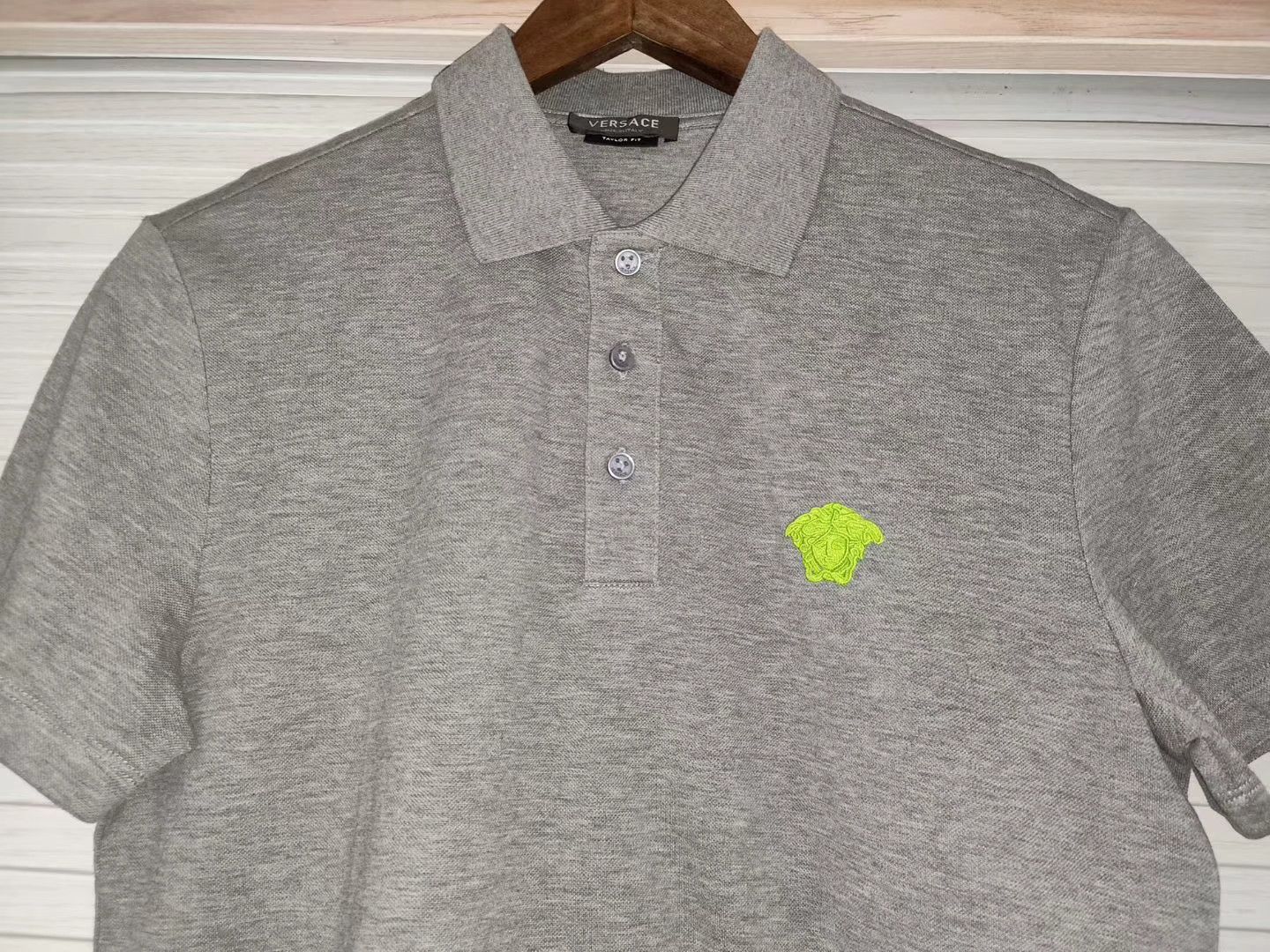 Versace Versace embroidered patch polo shirt Size US M / EU 48-50 / 2 - 2 Thumbnail