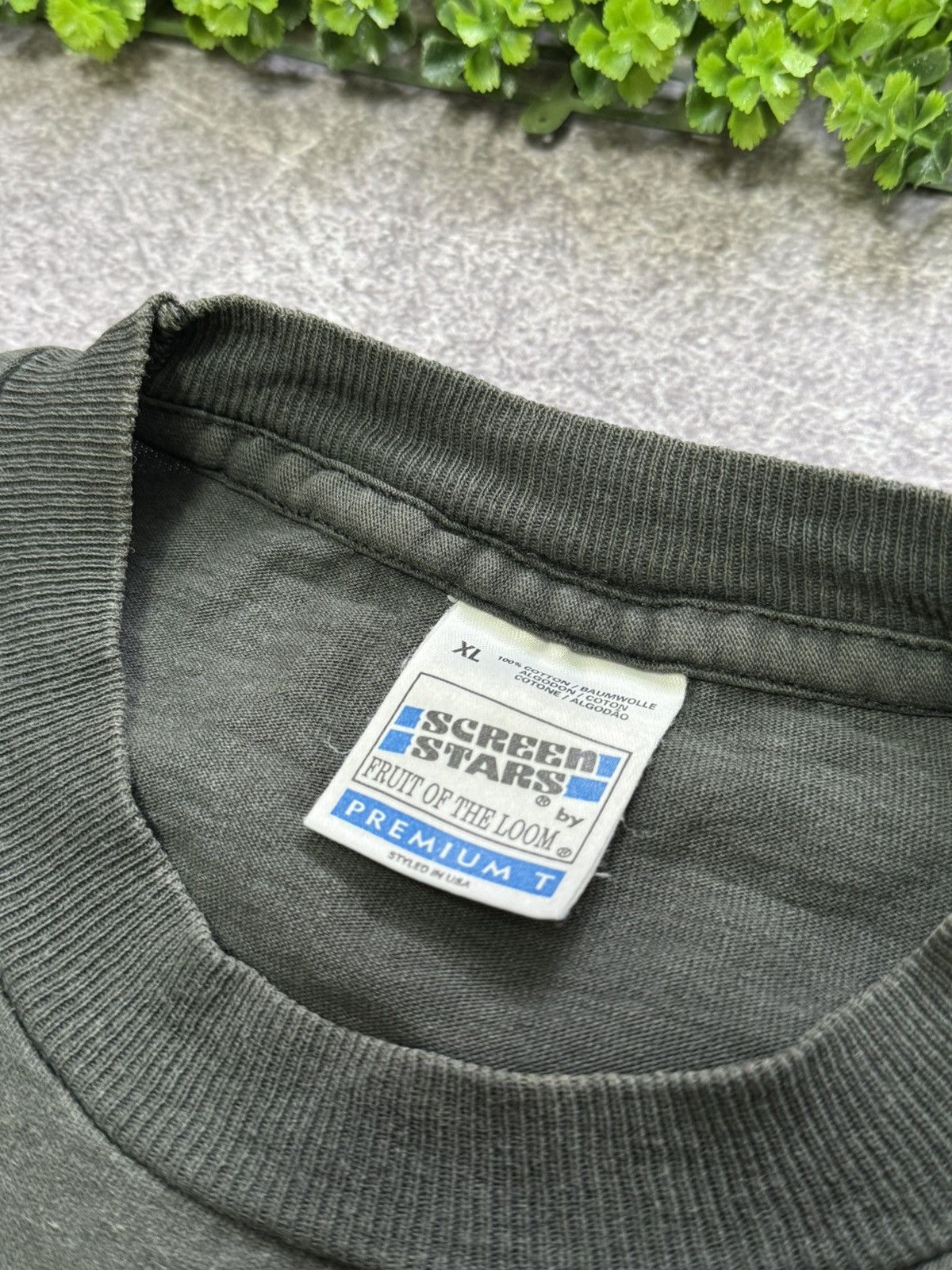 Band Tees Rare Vintage Blind Guardian t shirt 1998 Metal Band Faded Size US XL / EU 56 / 4 - 4 Thumbnail