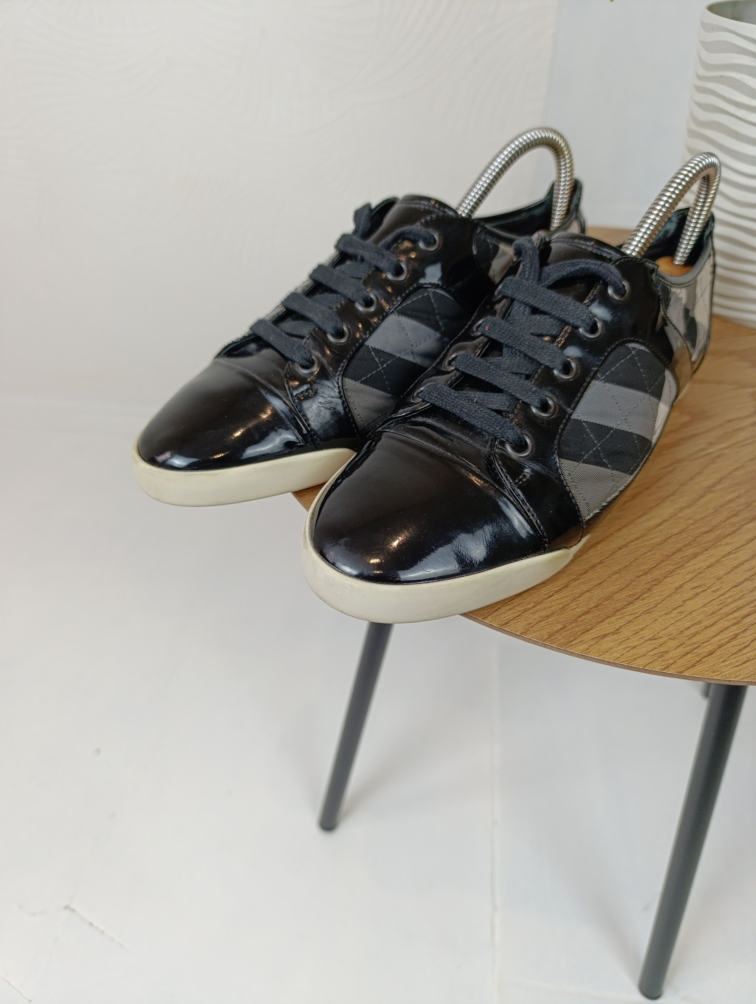 Burberry AUTHENTIC BURBERRY NOVA CHECK LACE UP SNEAKERS Size US 6 / IT 36 - 8 Thumbnail