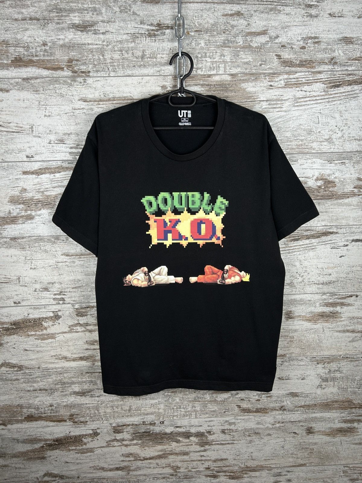 Japanese Brand × Uniqlo Mens Vintage Uniqlo Capcom T-shirt y2k Japanese style tee Size US XL / EU 56 / 4 - 1 Thumbnail