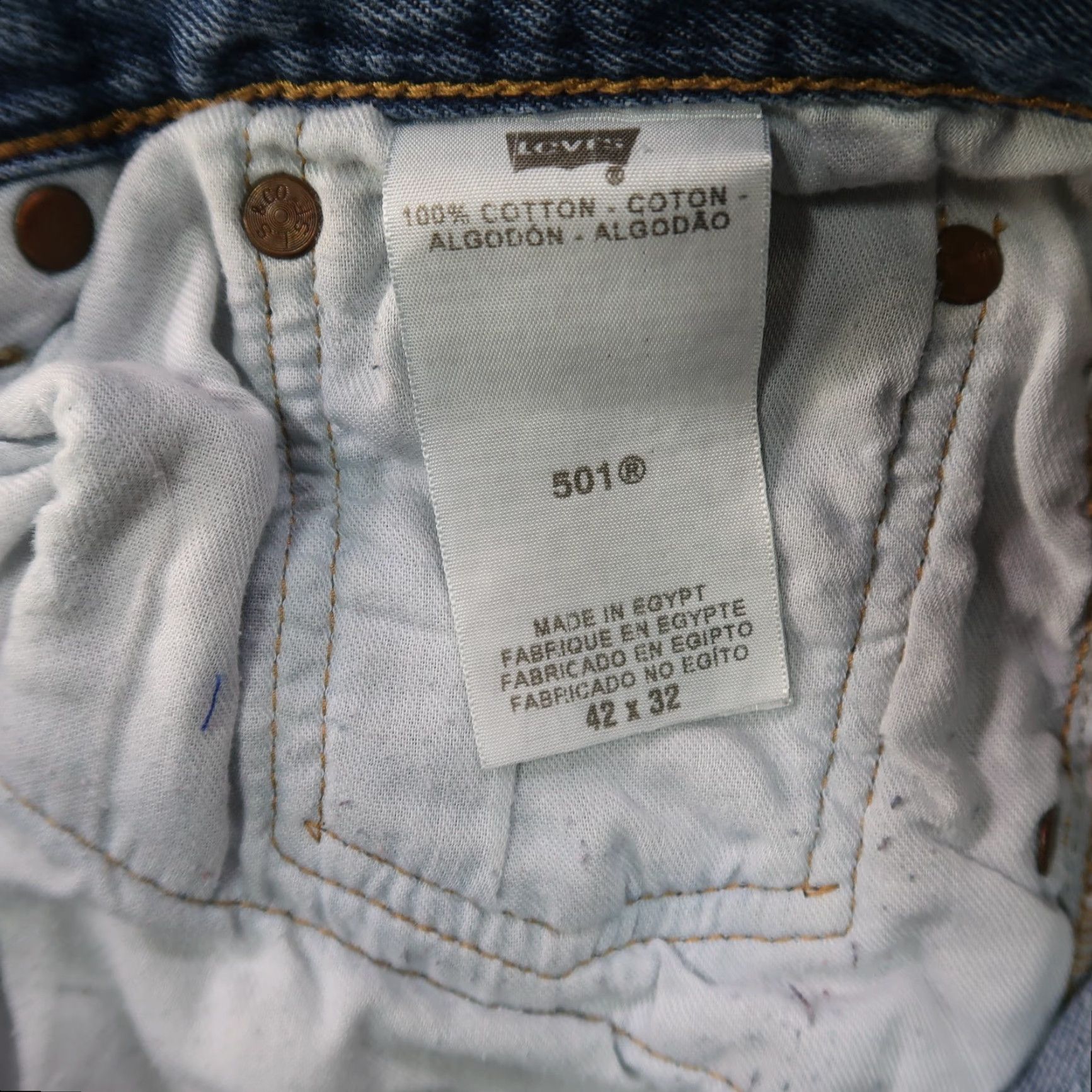 Levi's VINTAGE Levi's 501 Jeans Men 42x32 Blue Denim Distressed Button Fly 5-Pocket Regular Waist Blue Mens Jeans Size US 42 / EU 58 - 4 Thumbnail