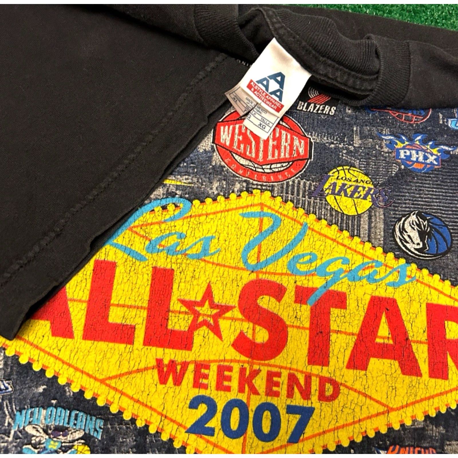 NBA VINTAGE NBA ALL STAR Las Vegas 2007 Kobe Lebron Ballin VTG Shirt Mens XL Black Short Sleeve T-Shirt Sports 90s Hip Hop Size US XL / EU 56 / 4 - 3 Thumbnail