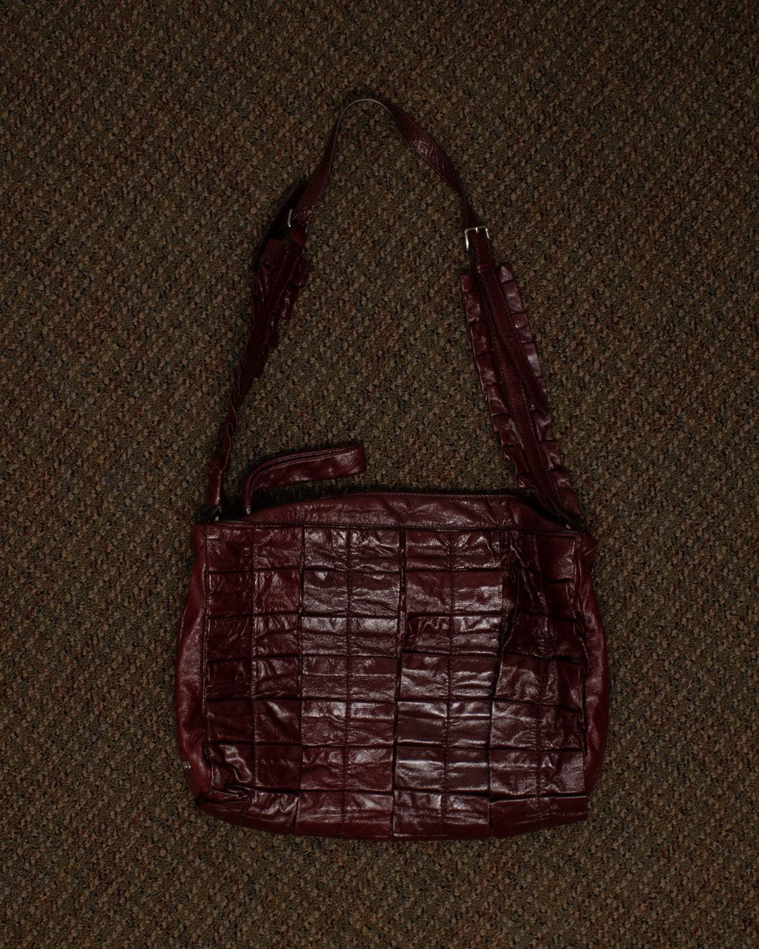 Miu Miu Miu Miu 2000s Patent Lamb Leather Pleated Shoulder Bag Size ONE SIZE - 2 Thumbnail