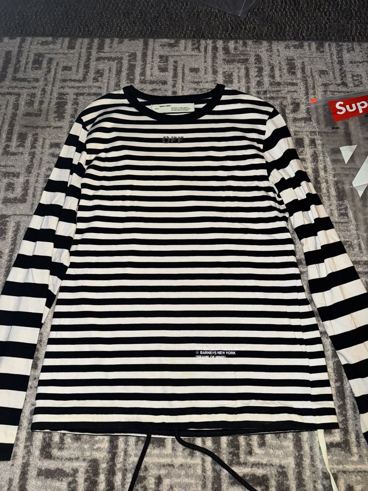 Off-White Off-White x Barneys Longsleeve Size US S / EU 44-46 / 1 - 1 Thumbnail