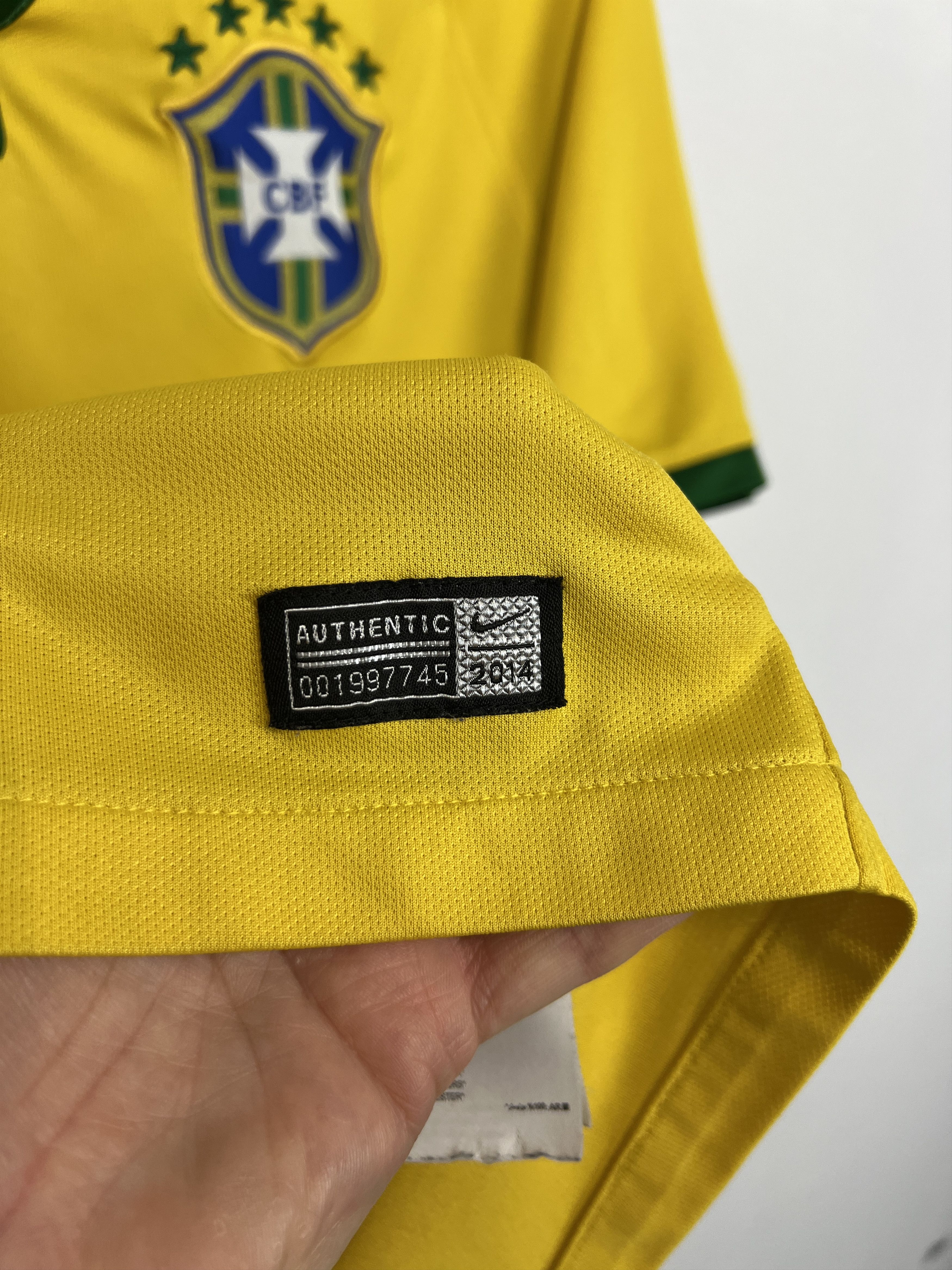 Nike Brazil Home football shirt Soccer Jersey Trikot National Size US S / EU 44-46 / 1 - 4 Thumbnail