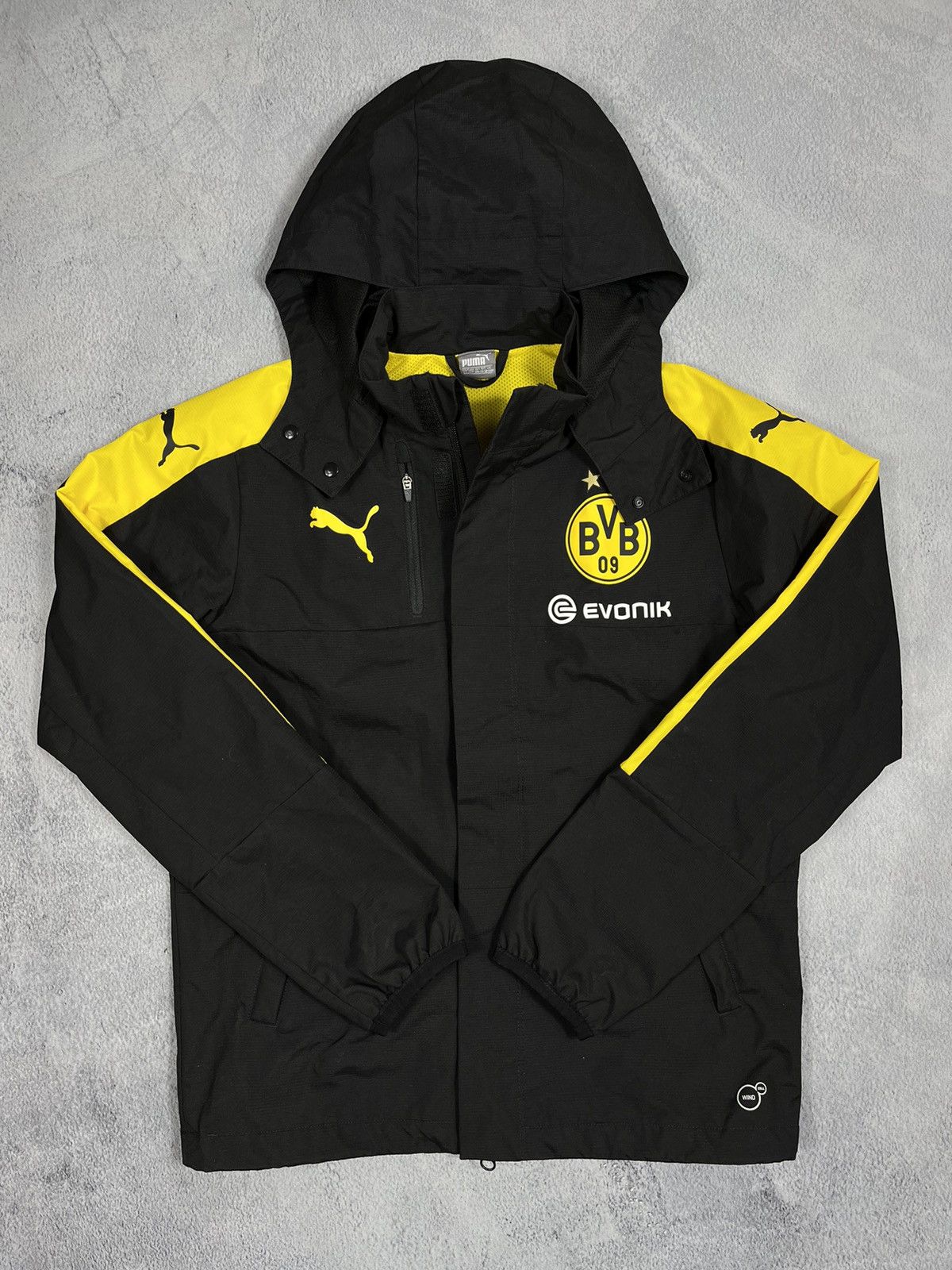Puma Vintage Y2K Puma Borussia Dortmund big logo light jacket Size US S / EU 44-46 / 1 - 3 Thumbnail