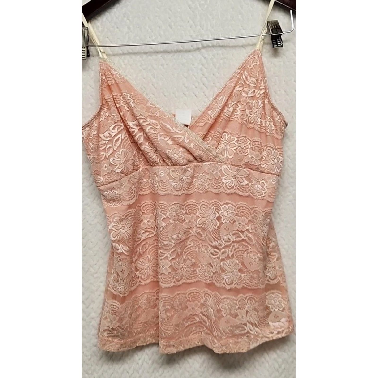 Vintage Y2K Peach Lace Cami Top XL V-Neck Nylon Lace Camisole USA Made Womens Shirt Size XL / US 12-14 / IT 48-50 - 2 Thumbnail