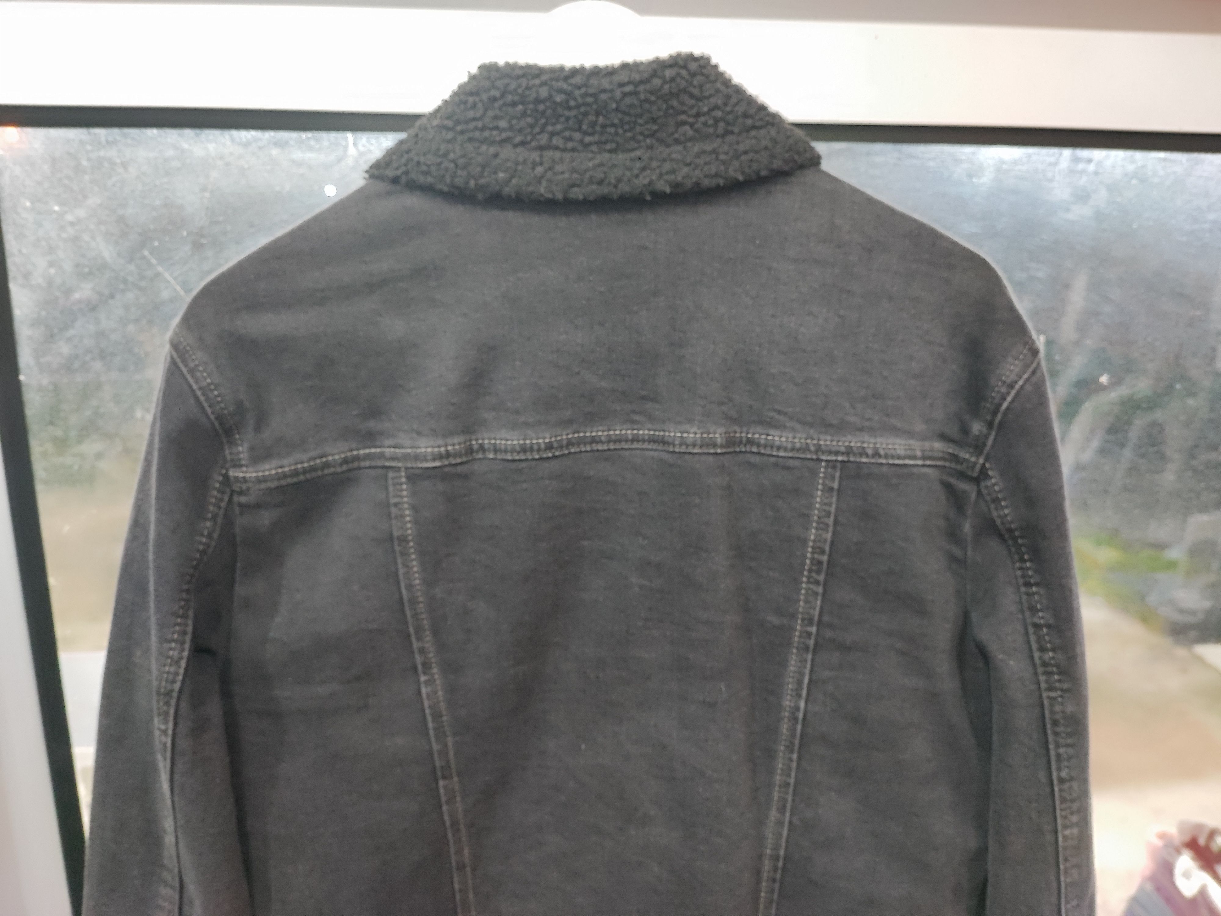 Guess Guess Faded Black Denim Trucker Jacket Size US L / EU 52-54 / 3 - 13 Thumbnail