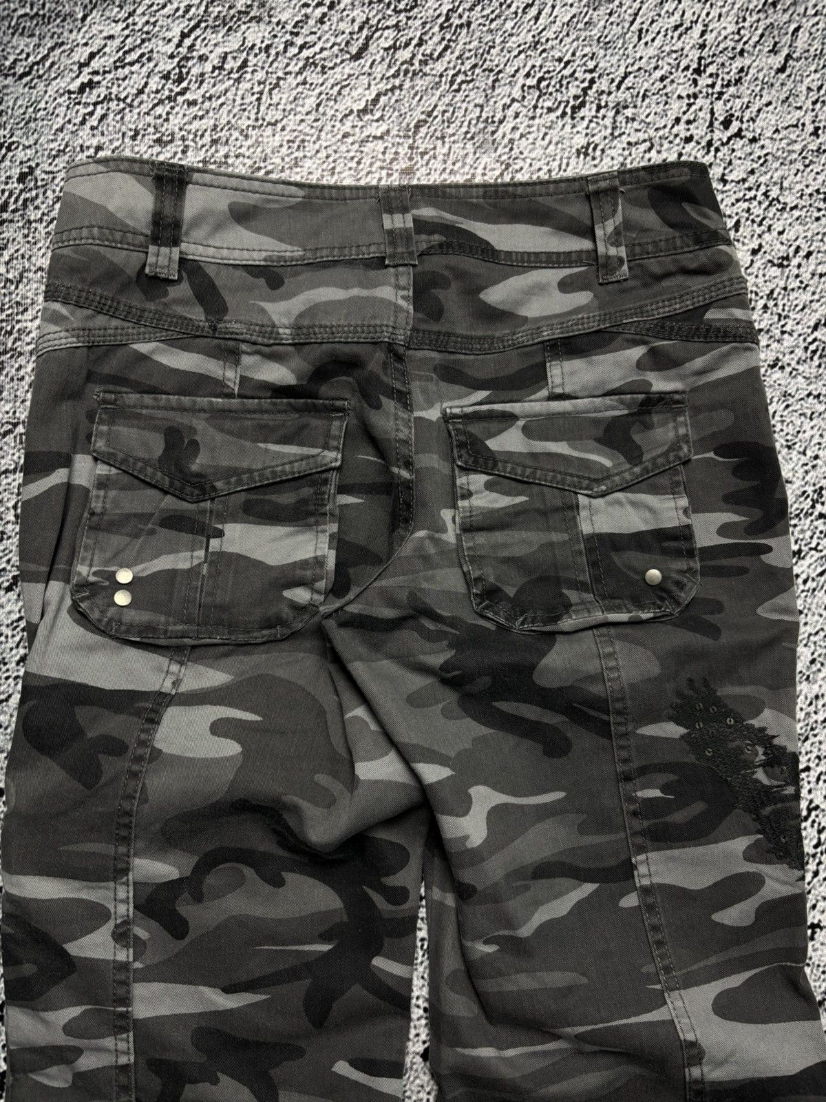 Japanese Brand Avant garde flared camo multipocket pants japanese LGB style Size 26" / US 2 / IT 38 - 9 Thumbnail