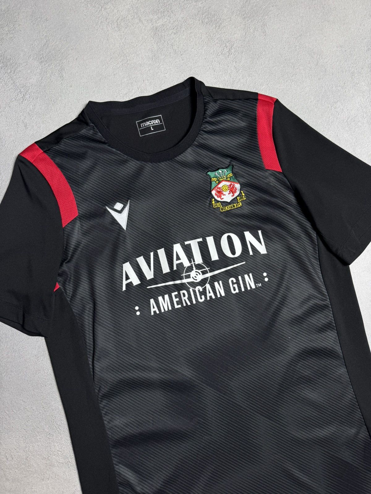 Macron Wrexham 2022 2023 Training Shirt Soccer Jersey Macron Size US L / EU 52-54 / 3 - 3 Thumbnail