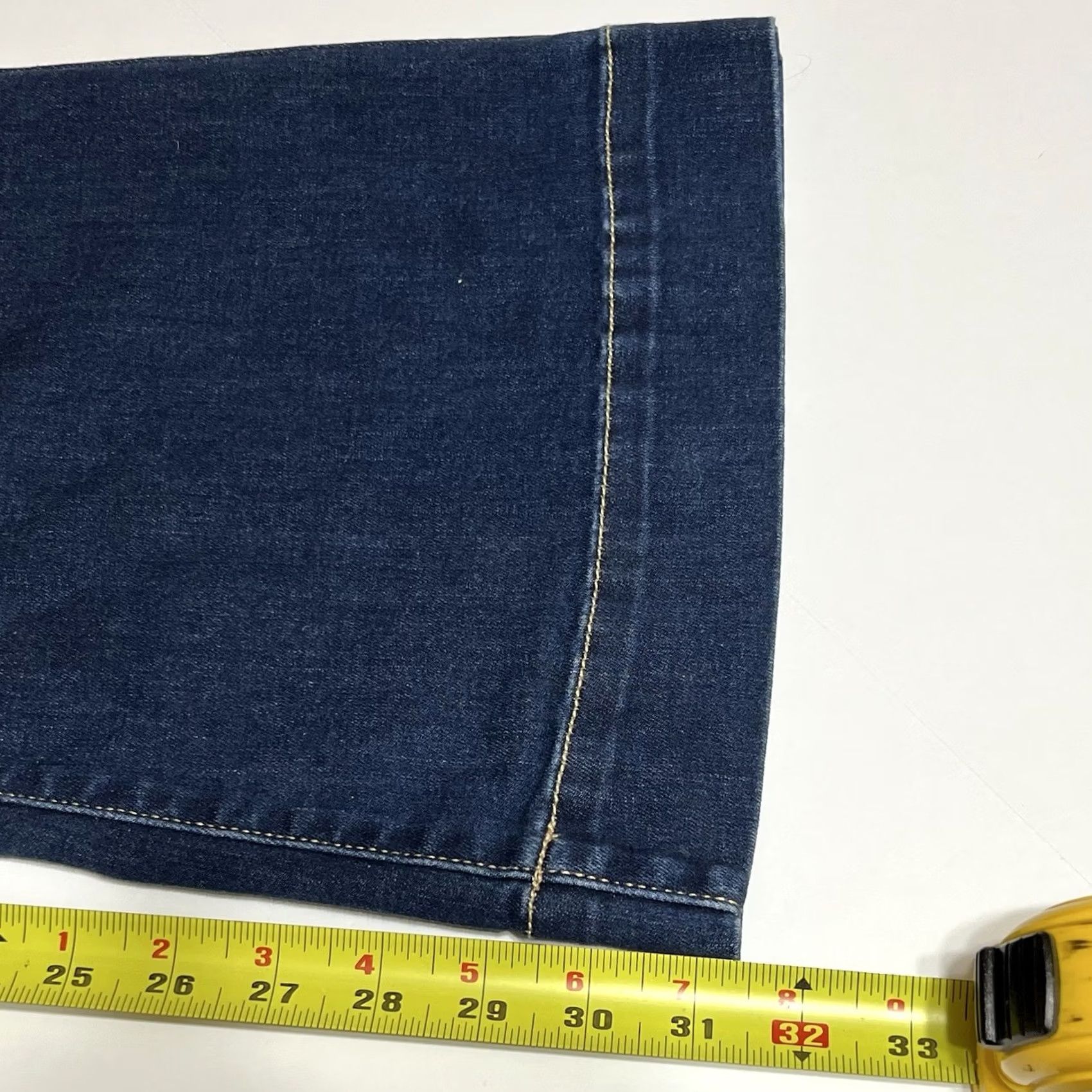 Vintage Judy Blue Flare Jeans Womens 16W High Rise Stretch Blue Denim 5-Pocket Zip Raw Hem Bohemian City Fashion Size 24" / US 00 / IT 34 - 6 Thumbnail