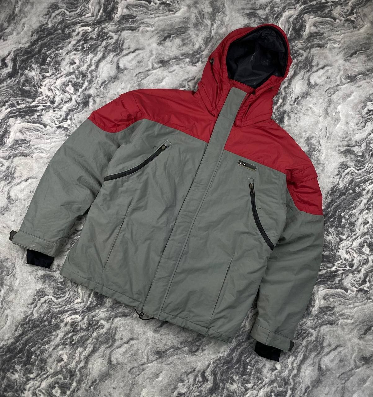 Oakley Vintage Oakley Ski Jacket Men Size XL Men Size XL Gray/ Red Size US XL / EU 56 / 4 - 1 Thumbnail