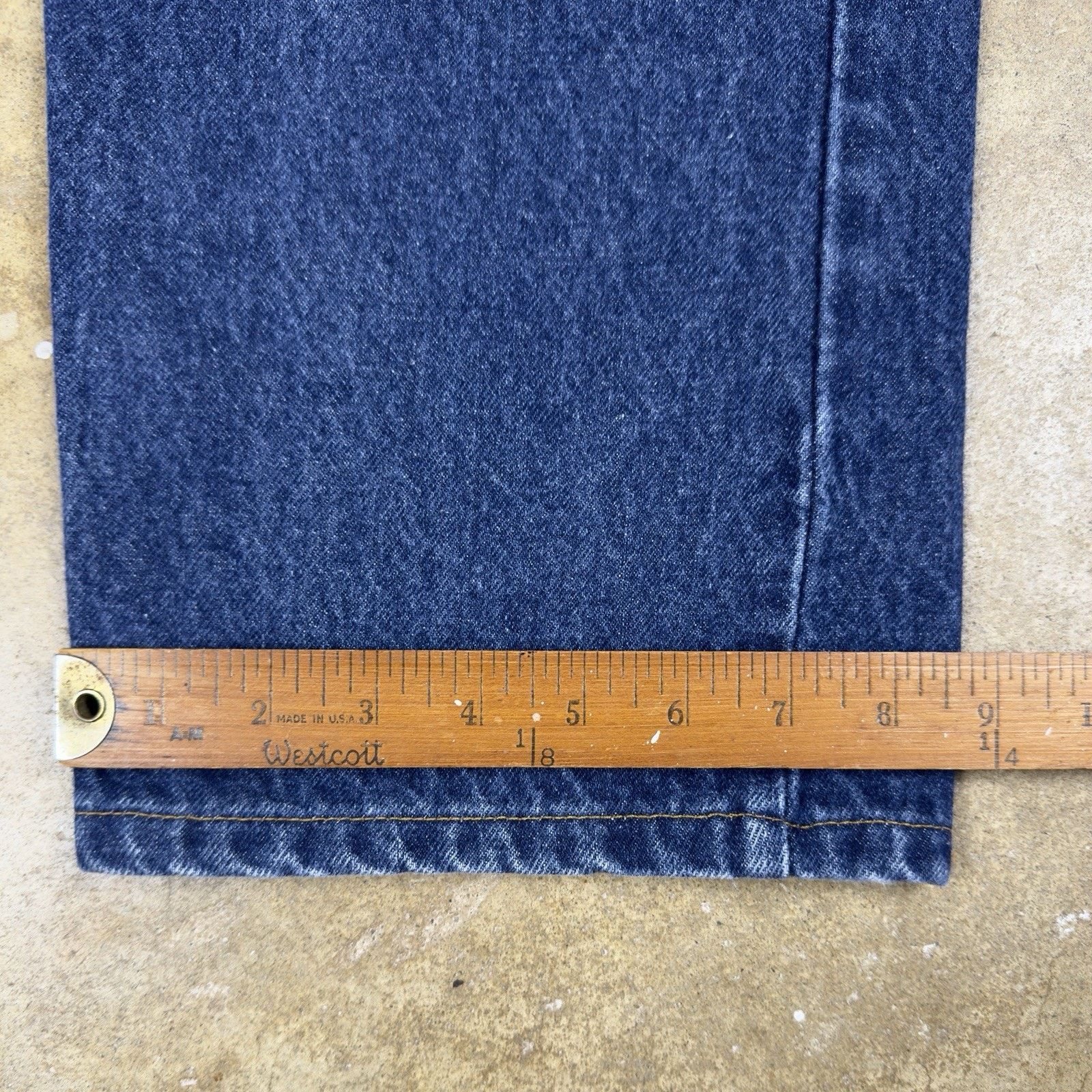 Levi's VTG Levi’s 505 Jeans Men’s 38x27.25 Straight Leg Med Wash Size US 38 / EU 54 - 11 Thumbnail