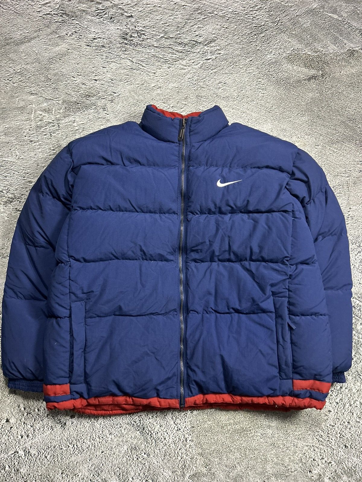 Nike × Vintage Nike navy puffer jacket big logo reversible vintage 90s red Size US XXL / EU 58 / 5 - 3 Thumbnail