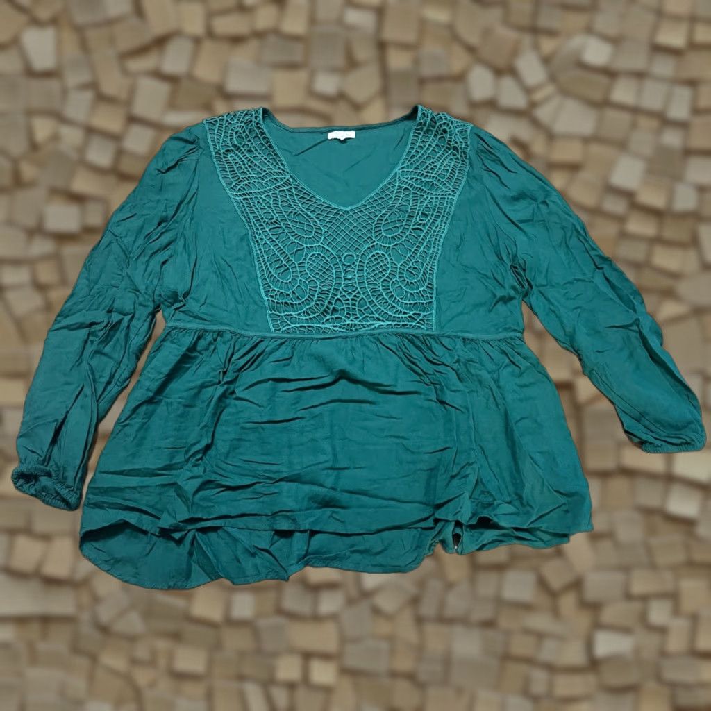 Vintage Maurices Blouse Women's Plus Size 2X Green Long Sleeve V-Neck Casual Travel Shirt Womens Size XXL / US 16-18 / IT 52-54 - 1 Thumbnail