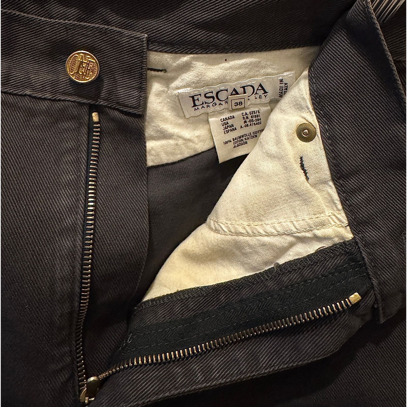 Escada ESCADA Denim Shorts Size 30" / US 8 / IT 44 - 3 Thumbnail