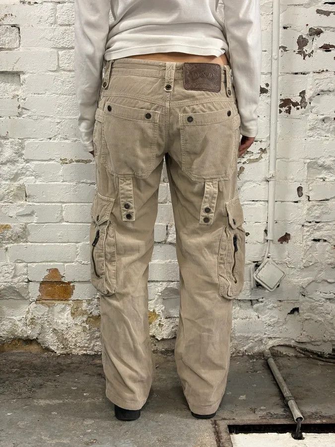 Dolce & Gabbana AW2004 Dolce & Gabbana Beige Corduroy Multi-Pocket Cargo Pants Size 26" / US 2 / IT 38 - 4 Thumbnail