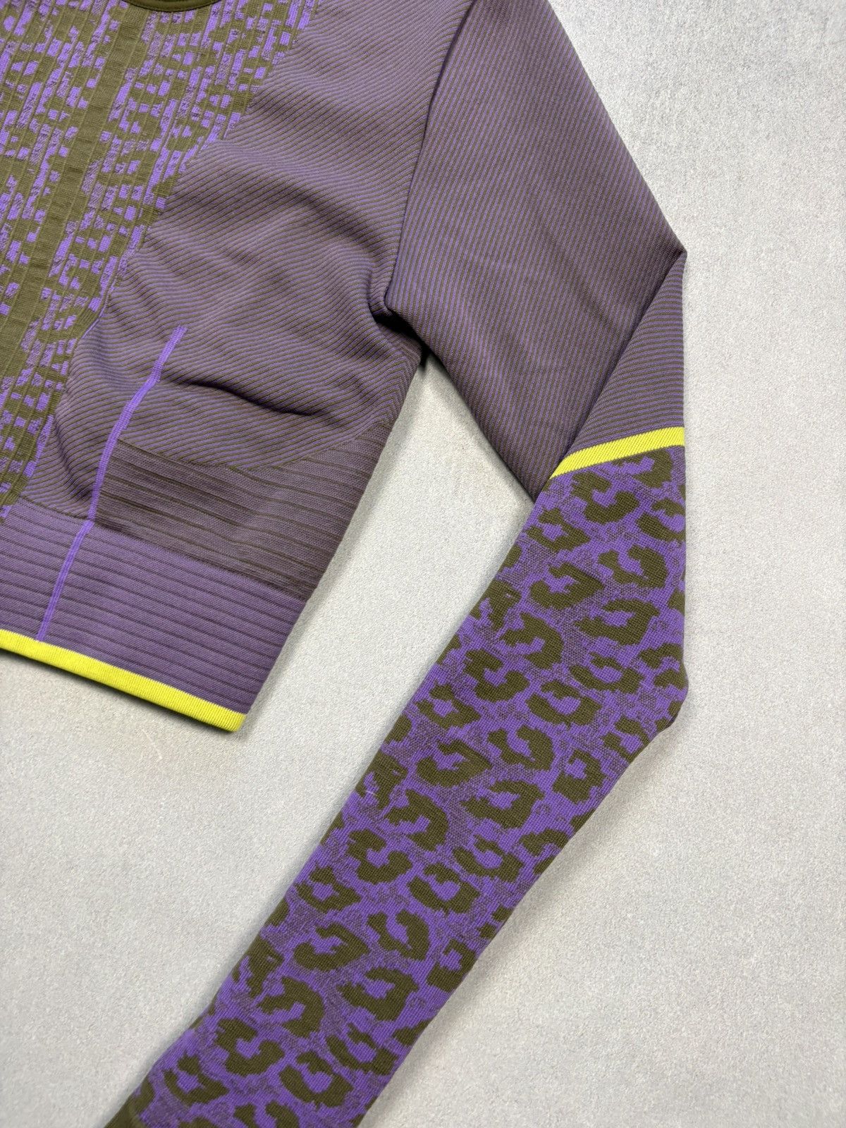 Adidas × Stella McCartney Adidas by Stella McCartney Purple Cheetah Seamless Crop Top Size XS / US 0-2 / IT 36-38 - 3 Thumbnail
