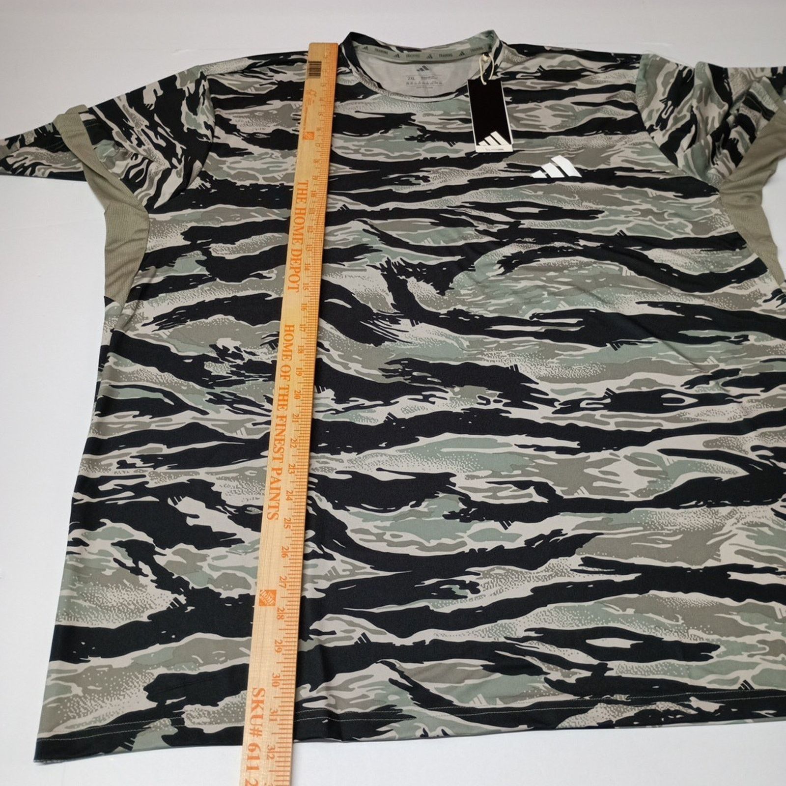 Adidas Adidas Camo Graphic T-Shirt Men Size 2XL Silver Pebble Black Size US XXL / EU 58 / 5 - 5 Thumbnail