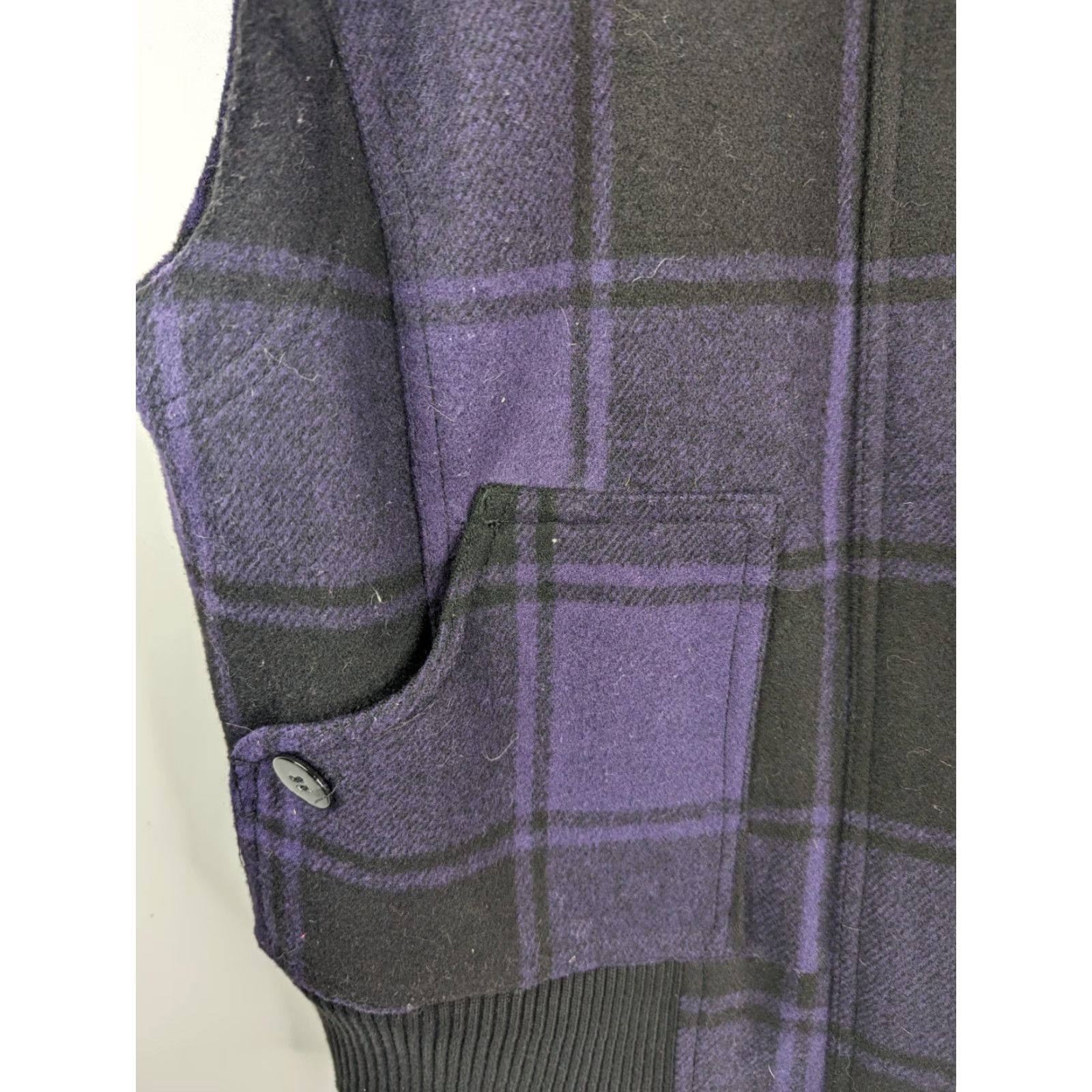 Anchor Blue Anchorblue Vest Black & Purple Plaid Lined Size Large Faux Fur Collar Zip Snaps Women Size L / US 10 / IT 46 - 3 Thumbnail