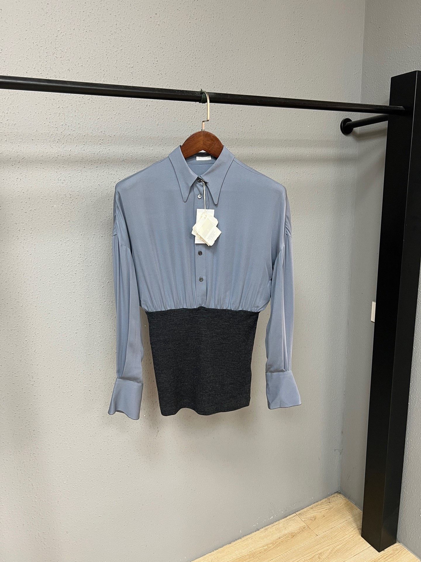 Brunello Cucinelli Brunello Cucinelli Silk Panel Shirt Size S / US 4 / IT 40 - 1 Thumbnail