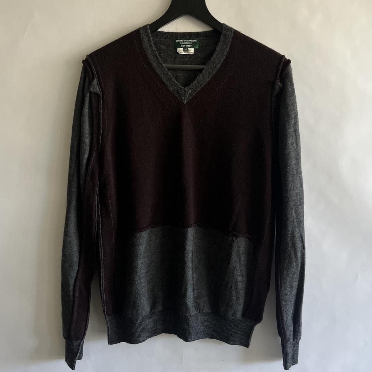Comme des Garcons Comme Des Garcons vneck crewneck sweatshirt sweater M L Size US L / EU 52-54 / 3 - 1 Thumbnail