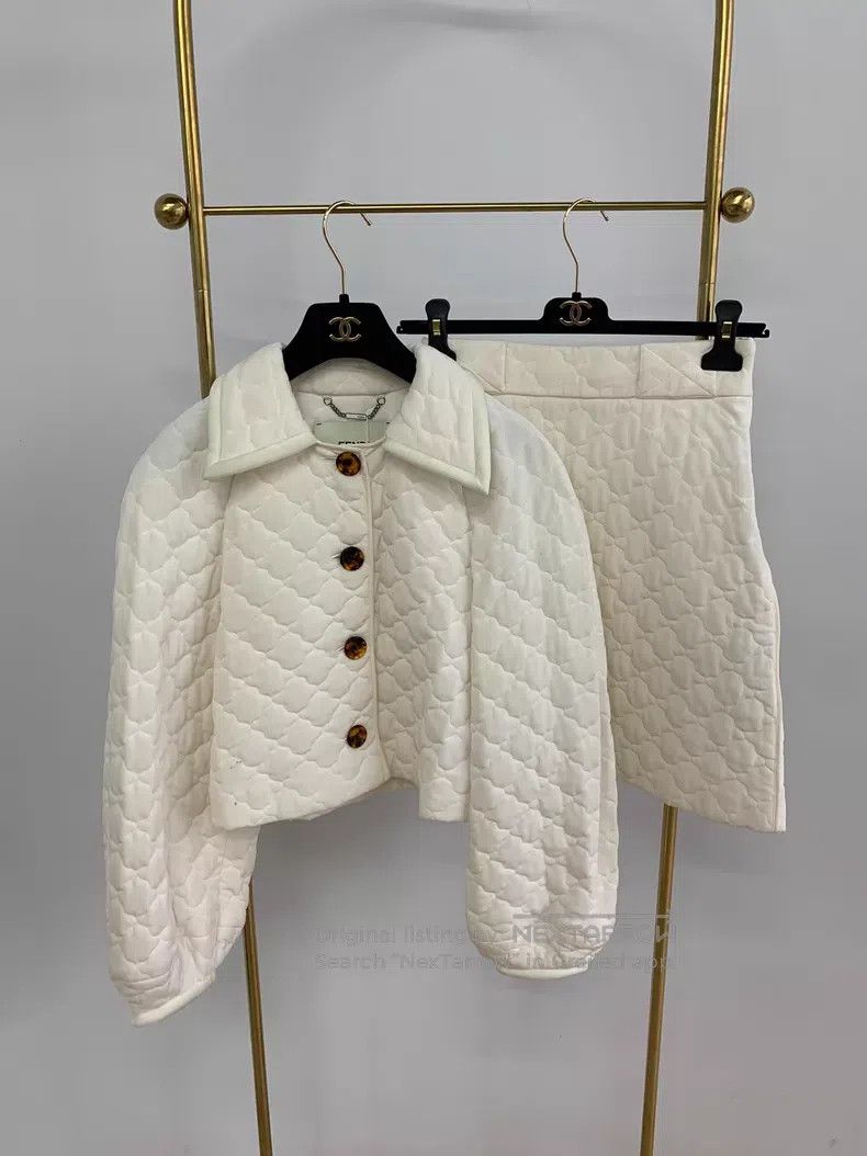 Fendi Fendi White Jacket and Skirt Set Size XS / US 0-2 / IT 36-38 - 1 Thumbnail