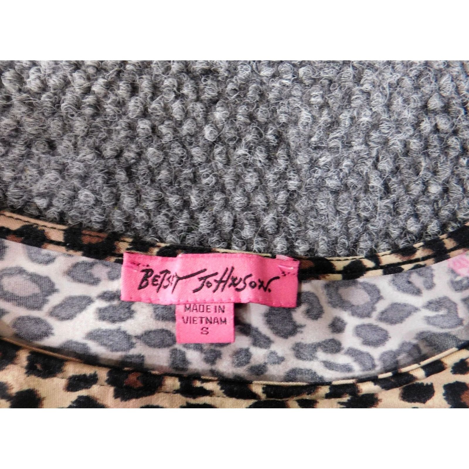 Betsey Johnson Betsey Johnson Blouse Shirt Womens S Brown Animal Print Knit Polyester Spandex Stretch Ruffle Round Neck Casual Long Sleeve Vintage No Size S / US 4 / IT 40 - 5 Thumbnail
