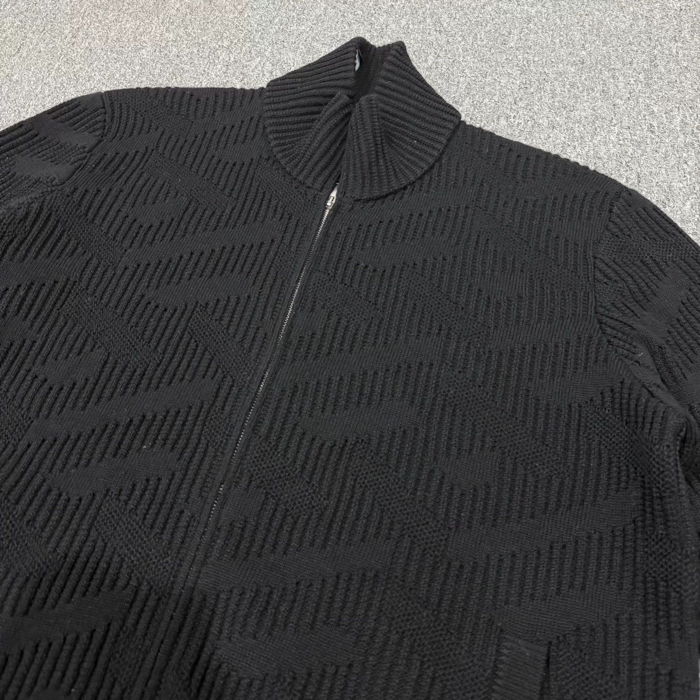 Versace Versace black knit zip-up jacket 54 Mint Size US L / EU 52-54 / 3 - 3 Thumbnail
