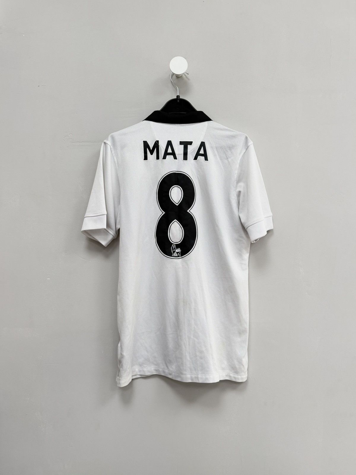 Nike Manchester United 2014 Away Football Jersey #8 Mata Nike Size US M / EU 48-50 / 2 - 1 Thumbnail