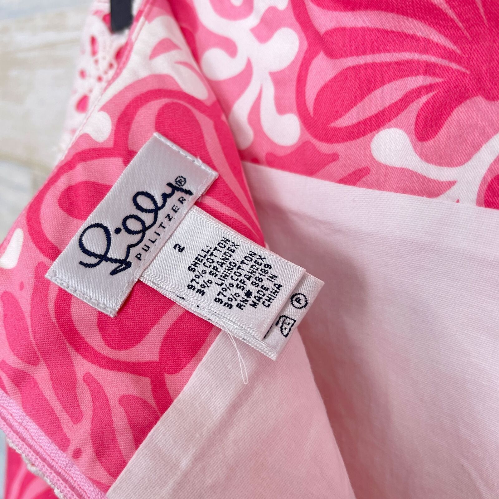 Lilly Pulitzer Lilly Pulitzer Doily Lace Pencil Skirt Pink White Floral 2 Size 26" / US 2 / IT 38 - 6 Thumbnail