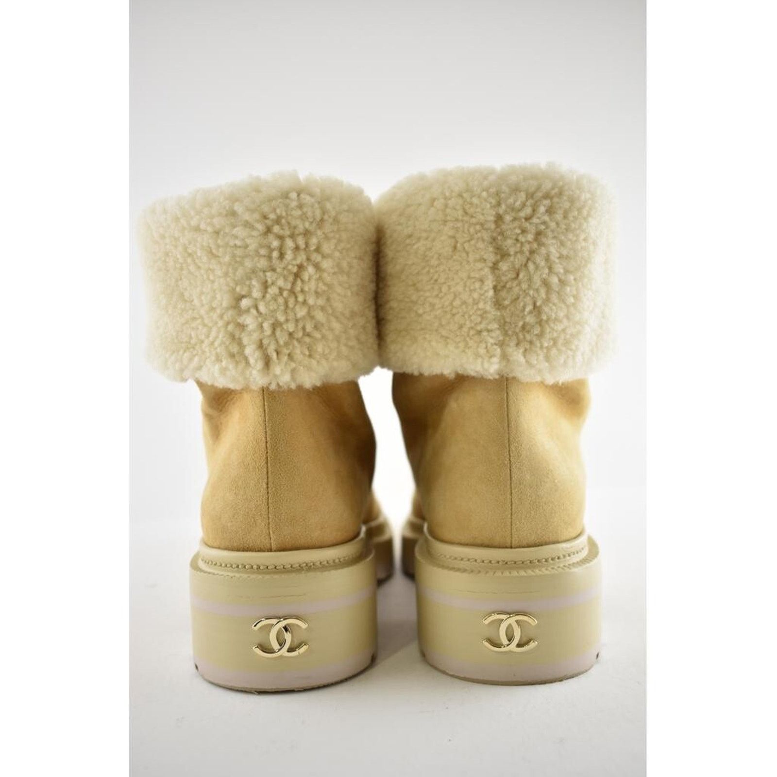 Chanel Chanel 20N Beige Suede Shearling Fur CC Cap Toe Pull On Size US 9 / IT 39 - 11 Thumbnail