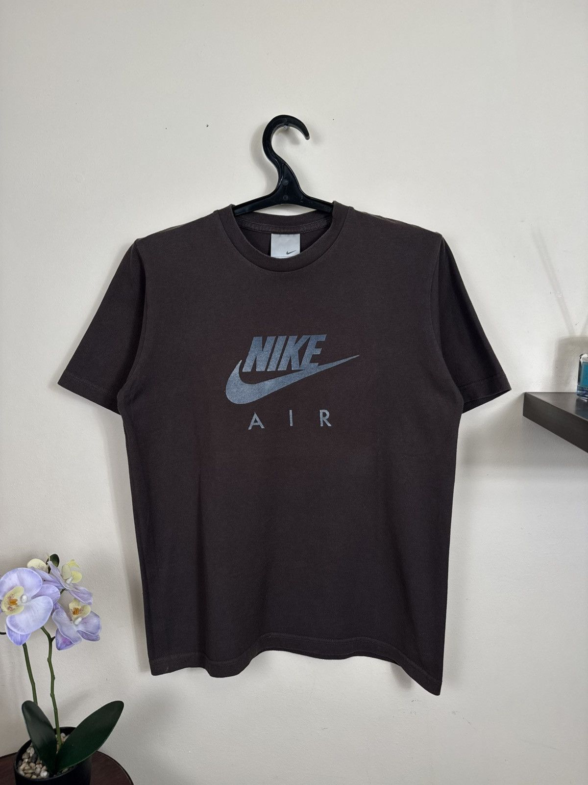 Nike Vintage Nike Air T shirt Brown Travis Scott Sz M Streetwear Size US M / EU 48-50 / 2 - 4 Thumbnail