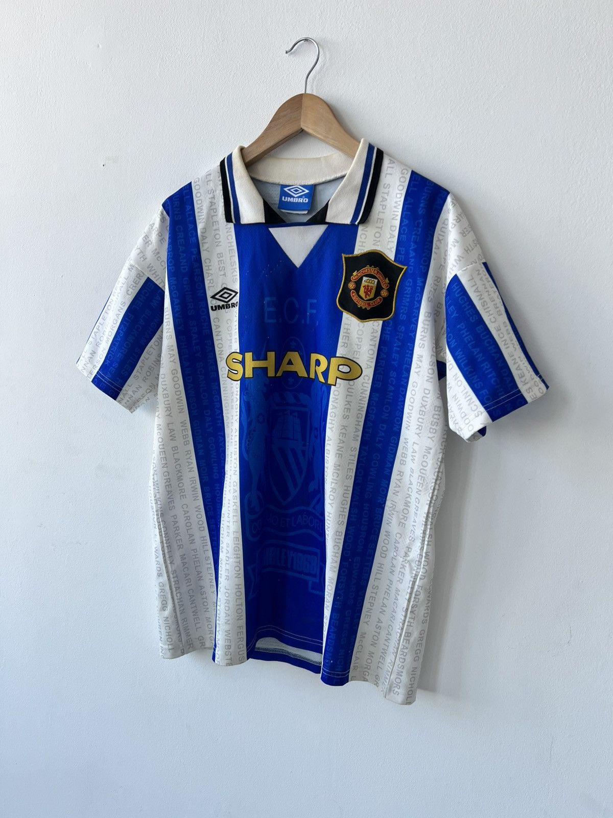 Umbro 🩸RARE🩸Umbro Manchester United 1994/1996 Third Jersey Size US L / EU 52-54 / 3 - 2 Thumbnail