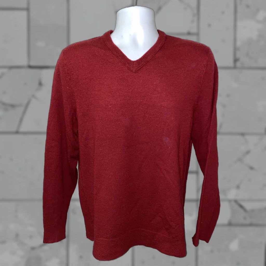 Banana Republic Banana Republic Mens Sweater V-Neck Wool Size M Red Size US M / EU 48-50 / 2 - 1 Thumbnail