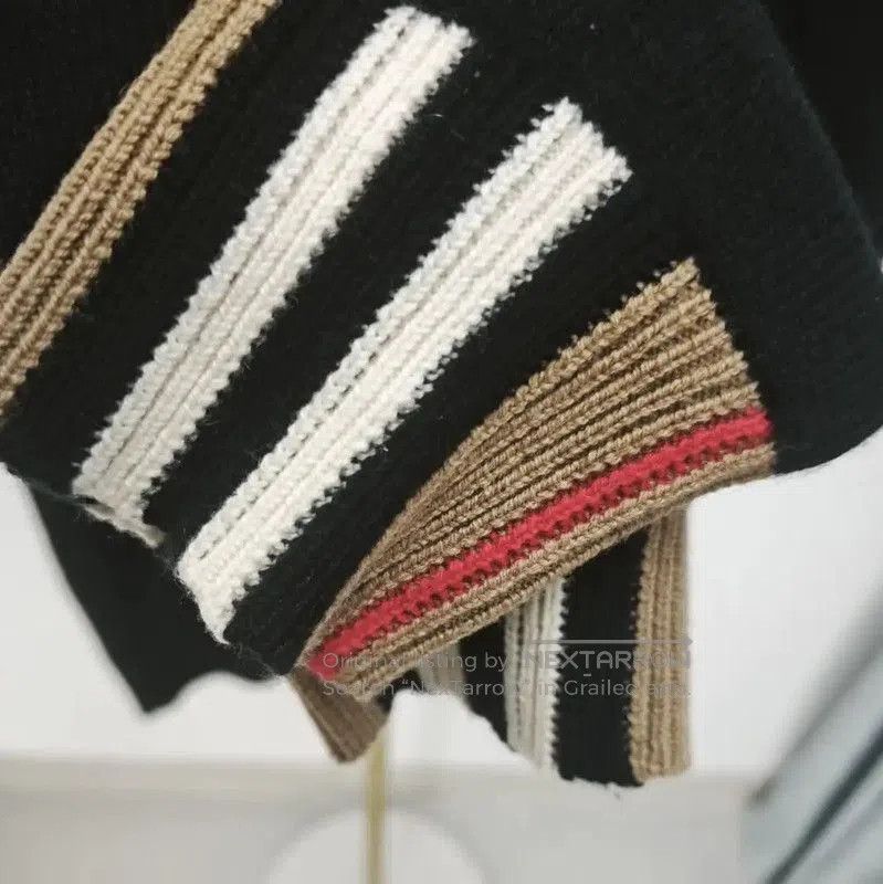 Burberry Burberry Black Wool Pullover Sweater for Women. Size M / US 6-8 / IT 42-44 - 5 Thumbnail