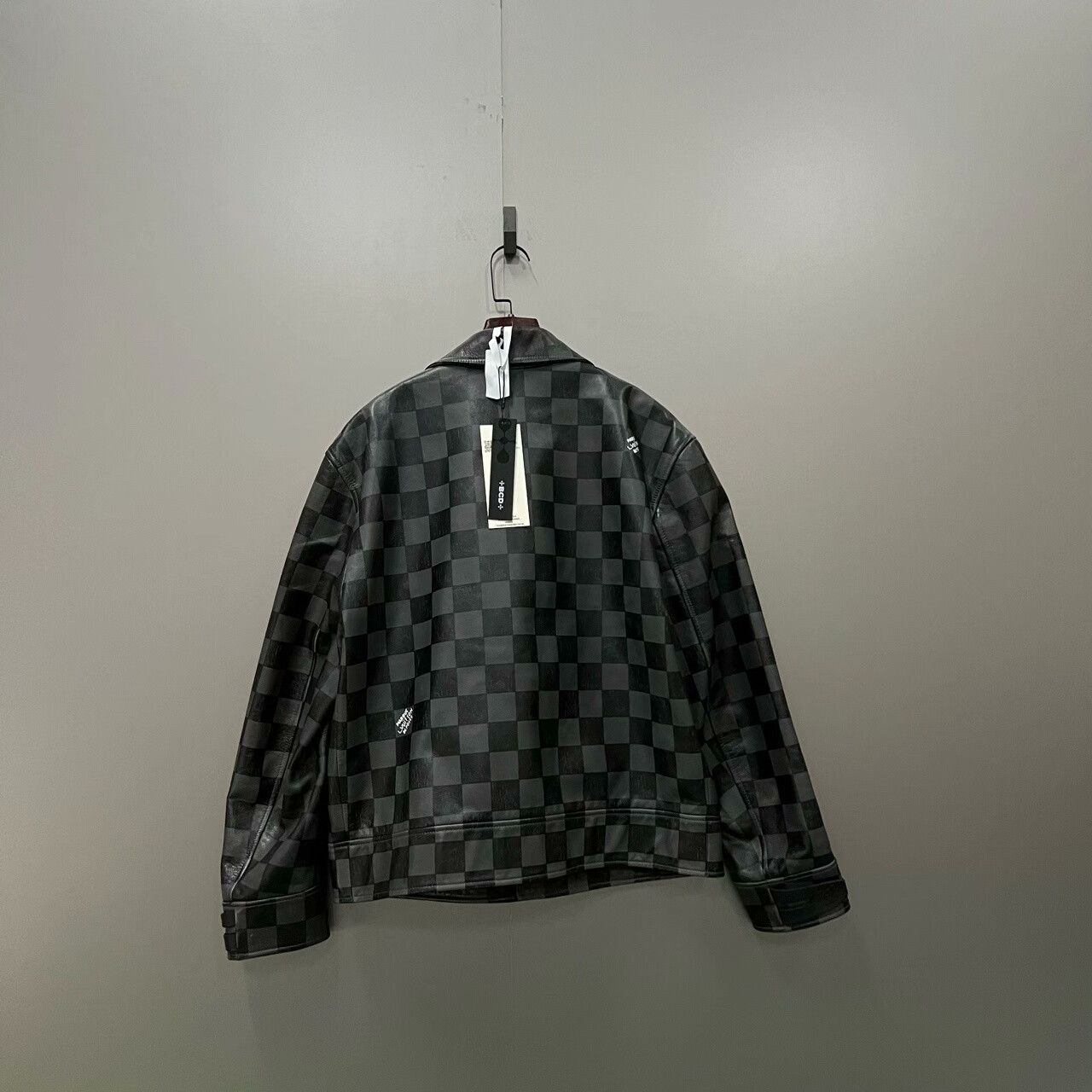 Louis Vuitton louis vuitton checkered leather jacket Size US L / EU 52-54 / 3 - 2 Thumbnail
