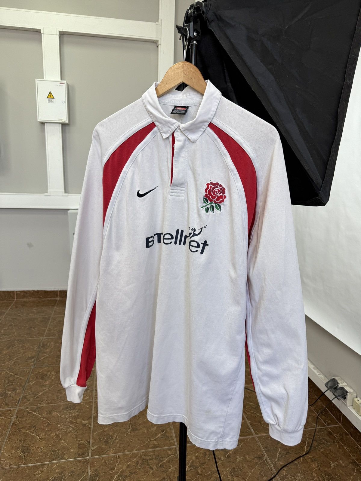 Nike 🏴󠁧󠁢󠁥󠁮󠁧󠁿 Vintage 90s Nike Rugby England BT Cellnet Y2K Rare Retro Size US XL / EU 56 / 4 - 1 Thumbnail