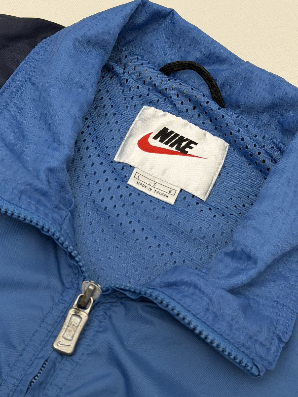 Nike Vintage 90s Nike Windbreaker Lightweight Jacket Size Large Size US L / EU 52-54 / 3 - 5 Thumbnail